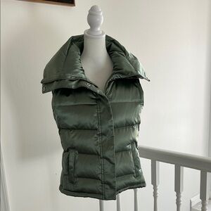 Women's Green satin Puffer Vest Talbots